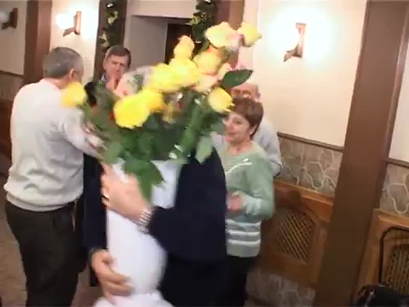 Когда женщину нужно носить на руках!