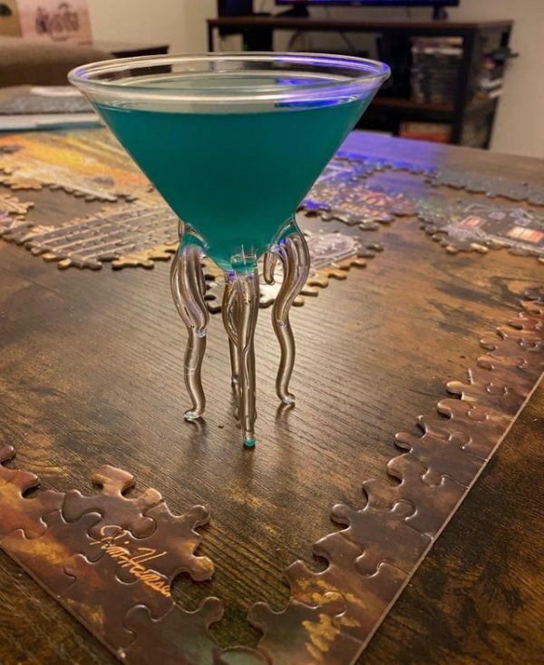 Медуза-бокал для мартини