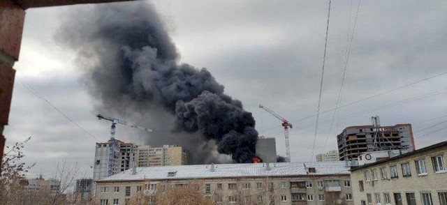 В Екатеринбурге горит строящийся ЖК &quot;Федерация&quot;