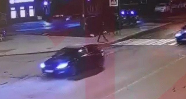 Элитное ДТП – девушка разбила Rolls-Royce в центре Санкт-Петербурга