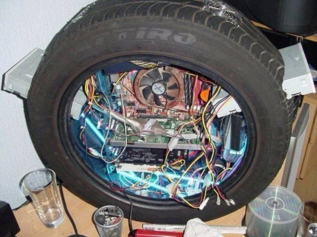 Компьютер в автомобильном колесе