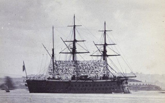 Железный щит на французском корабле. Конец XIX века.