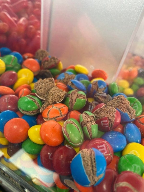 M&M’s в торговом автомате M&M’s в торговом автомате