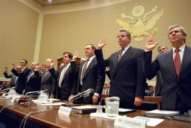 Приведение к присяге руководителей крупнейших сигаретных компаний на слушаниях подкомитета по энергетике, 1994 год, США