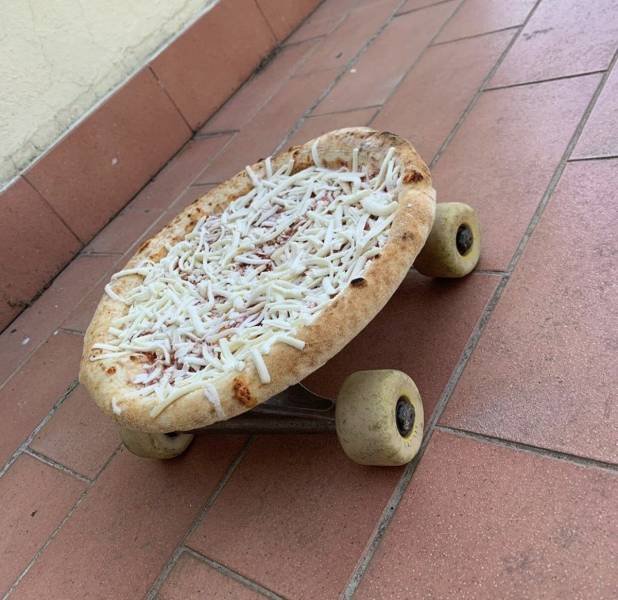 Пицца на скейте