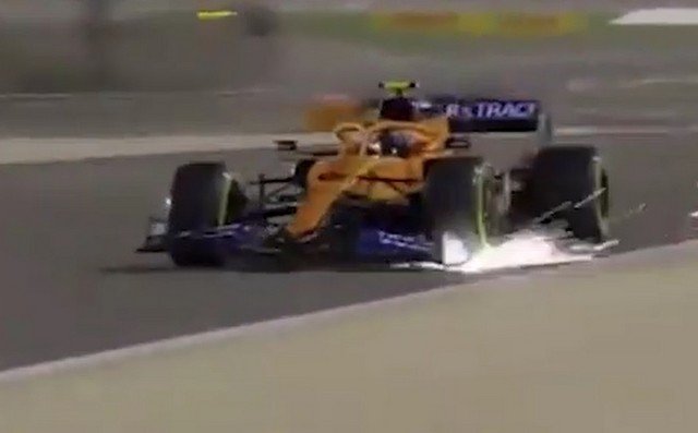 Во время гонки &quot;Формулы 1&quot; Гран-при Бахрейна взорвался болид Ромена Грожана