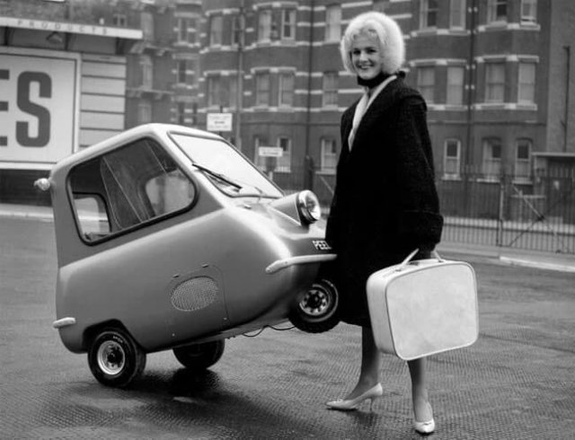 Одномeстный автомобиль PeelP 50, разгоняющийся до 64 км в час. Великобритания. 1962 г.