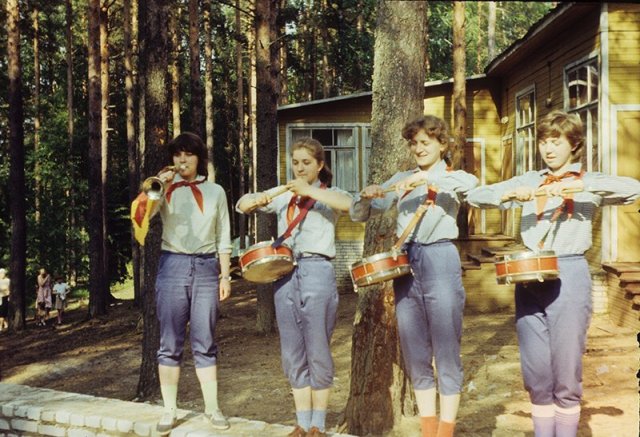 Детство в пионерских лагерях времен СССР