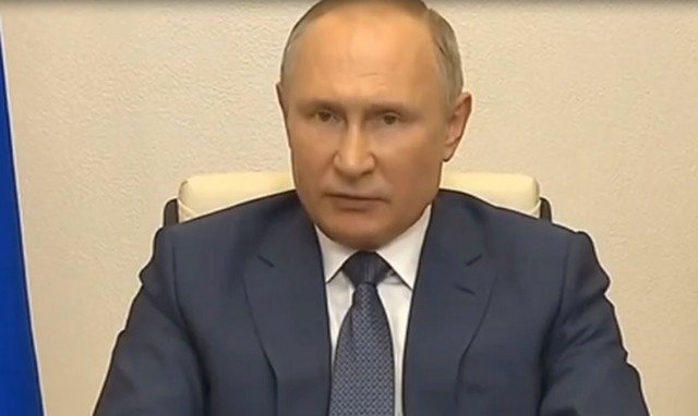 Владимир Путин поручил начать массовую вакцинацию от COVID-19 в России на следующей неделе