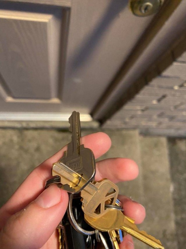Запутавшиеся ключи от дома