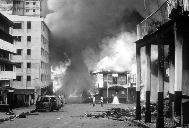 20-25 декабря 1989 г. войска США вторглись в Панаму