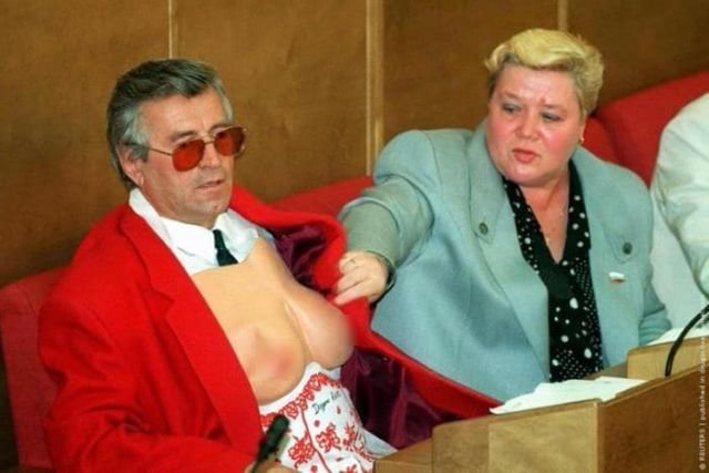 Депутаты Марычев и Булгакова на заседании Госдумы РФ, Москва, 1995 год.