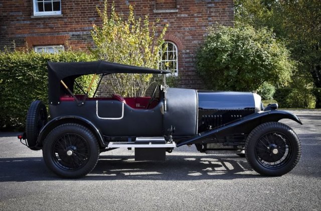 Bentley 3-Litre 1924 вид сбоку