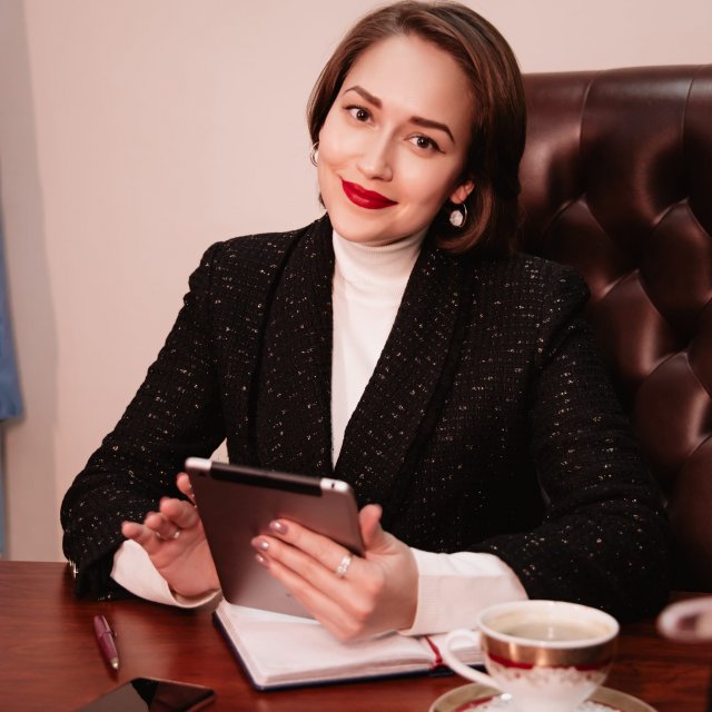 Ирина Высоких: чиновница, которую якутский депутат обвинил в слишком глубоком декольте