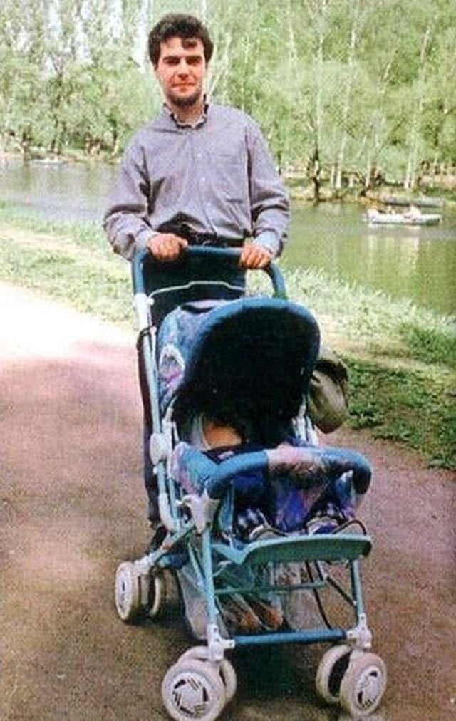 Дмитрий Медведев на прогулке. Санкт-Петербург. 1990-е.