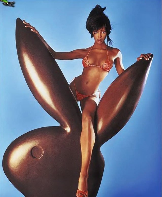 Горячая Наоми Кэмпбелл на съёмках для журнала Playboy, 1999 г.