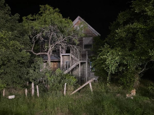Проклятый старый дом в Уимберли, Техас