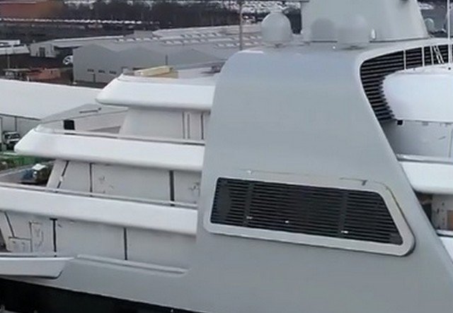 СМИ: Роман Абрамович купил новую яхту - она стоит от 250 до 540 миллионов долларов