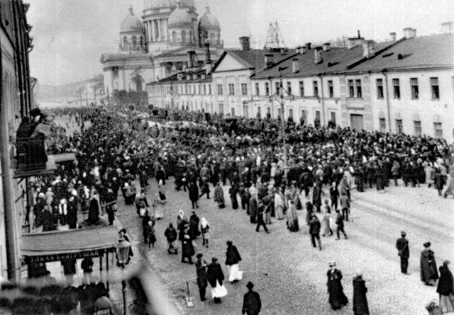 Люди на улицах Петербурга в начале ХХ века. Часть третья