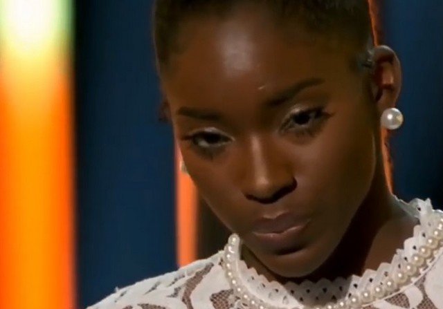 Участница шоу American Idol Функе Лагоке потеряла сознание прямо на сцене