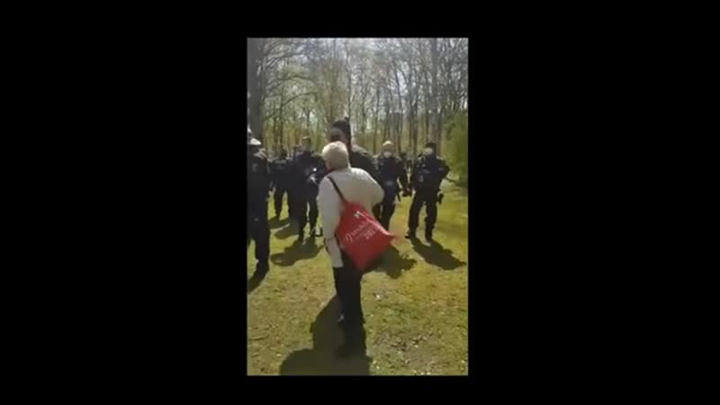 Как немецкая полиция борется с пенсионерами!!