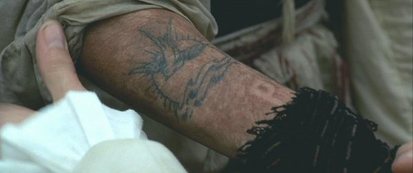 Джонни Деппу понравилась татуировка его героя, и он сделал себе такую же