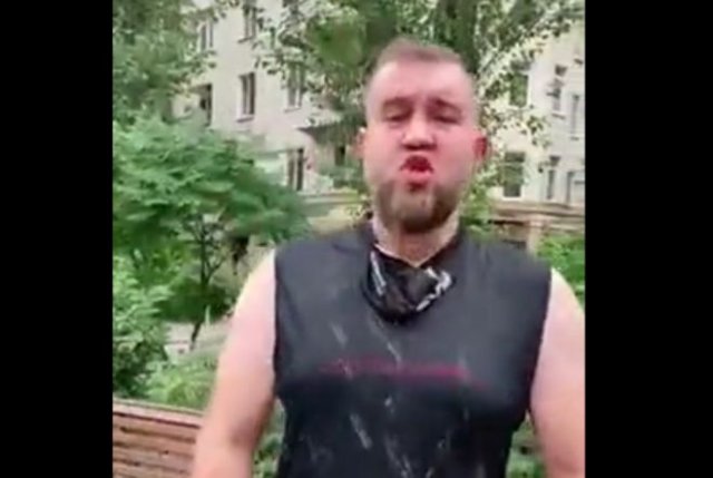 ВДВ-шник Александр Орлов, когда-то ударивший репортера НТВ в челюсть, вызывает Моргенштерна на бой