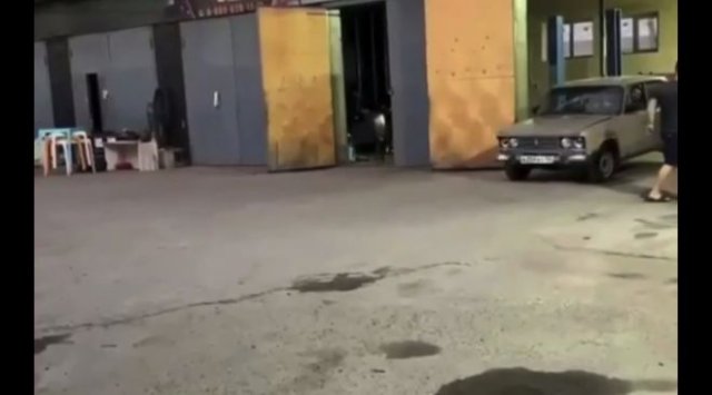 В Краснодаре автомеханик сделал &quot;шестерку&quot; с огнеметом