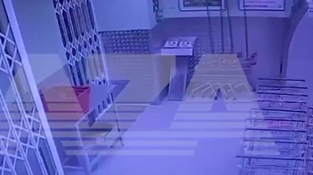 Под Екатеринбургом два преступника взорвали банкомат