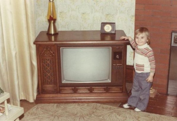 «В 1978 году все позировали рядом с цветными телевизорами, которые только-только появились»