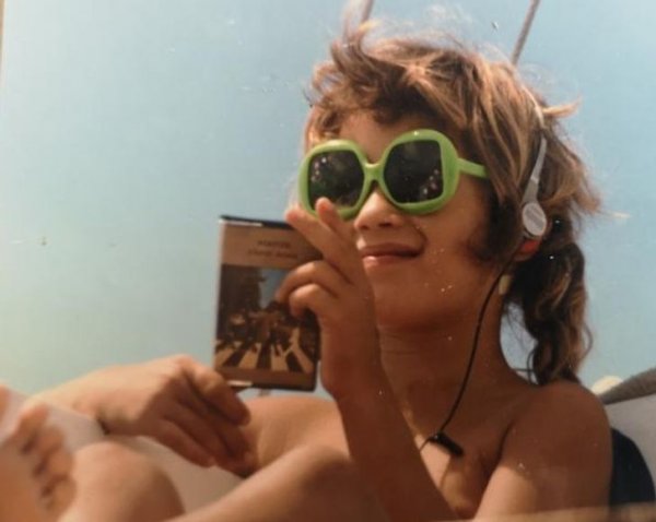 «Я посреди Тихого океана с моим плеером, 1985 год»