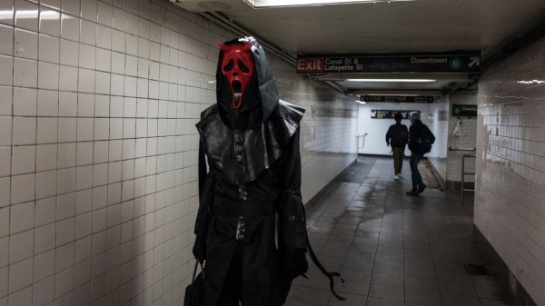 Адский Крик в метро Нью-Йорка