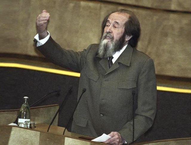 Александр Солженицын выступает в Госдуме первого созыва. 1994 год