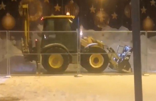 Коротко о том, как убирают снег в Санкт-Петербурге