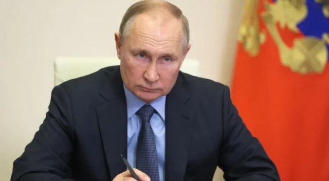 Владимир Путин высказал мнение о QR-кодах