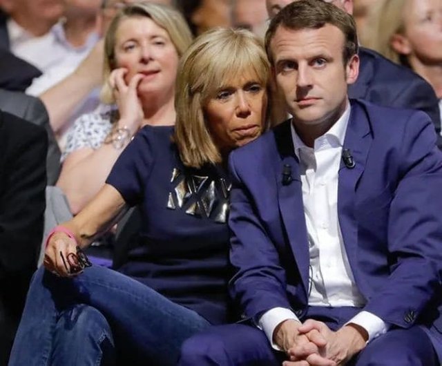 Жена президента Франции Брижит Макрон подает в суд из-за слухов, что она трансгендер