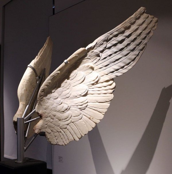 Мраморные крылья Ники Самофракийской, Древний Рим