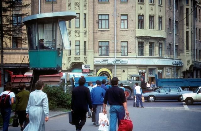 Милицейский стакан. Москва, 1990 год