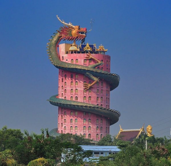 Драконий храм в Таиланде