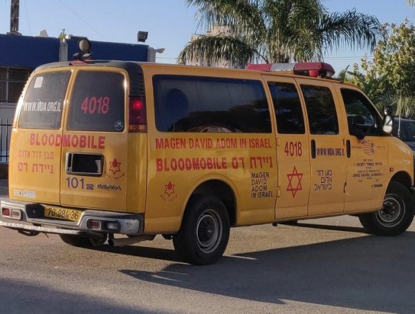 В Израиле есть специальные автомобили, где можно сдать донорскую кровь