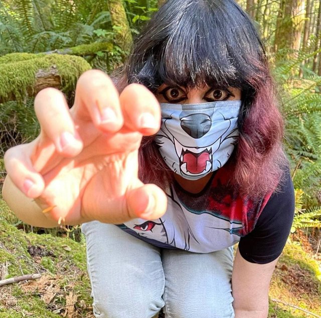 Найя Оками - трансгендер из США, считающий себя волком