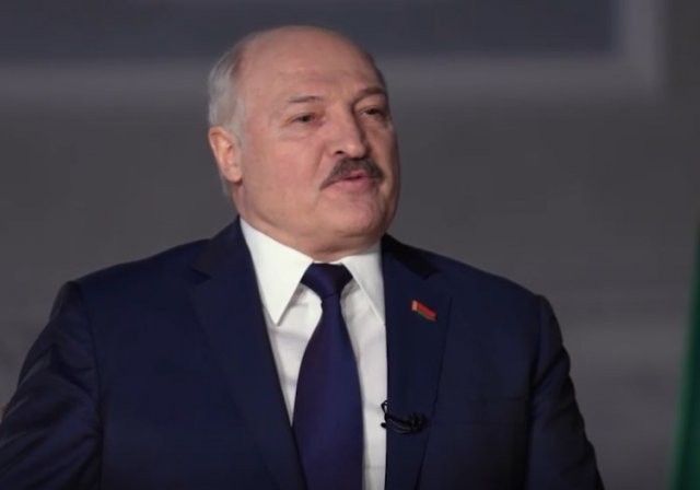 Александр Лукашенко дал интервью Владимиру Соловьеву и рассказал о ситуации с автоматом