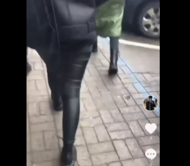 В Днепре парень ходил по улицам, пинал девушек и снимал все на видео - хотел стать популярным