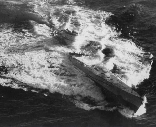 Последние минуты тонущей U–185, 24 августа 1943 года, Атлантический океан.