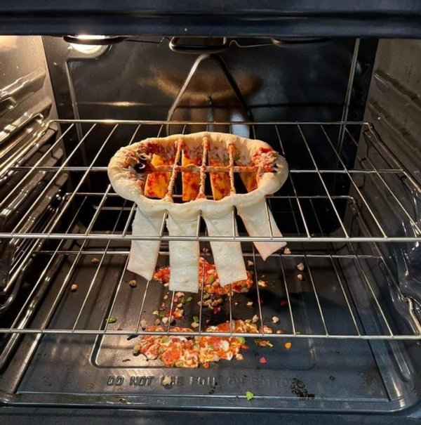 Мой друг решил приготовить замороженную пиццу