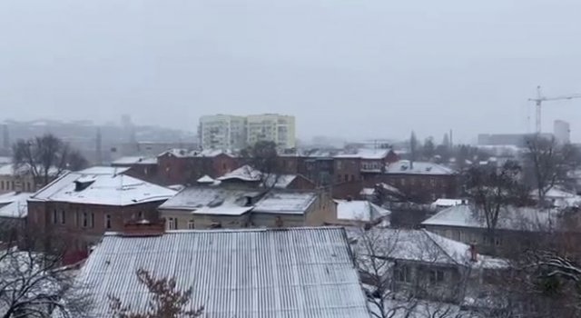 Жители Харькова публикуют видео и фотографии из города