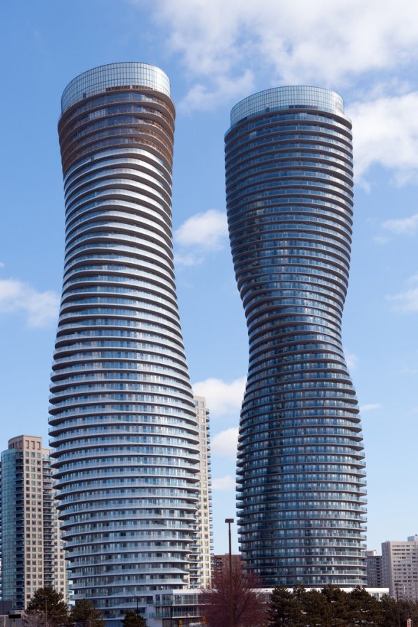 Башни Absolute World, Торонто, Канада
