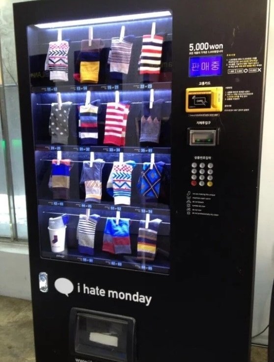 В Корее есть автоматы по продаже носков