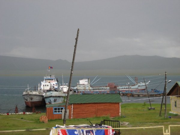 Несмотря на то что в Монголии нет выхода к морю, в стране существует флот