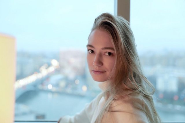 Оксана Акиньшина отмечает 35-летие: нежные фото актрисы, которую прославил Сергей Бодров